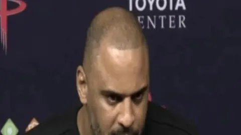 澳女篮激战正酣！昨夜4胜3精彩瞬间，16时焦点对决：汤斯维尔对决悉尼火焰，谁能脱颖而出？